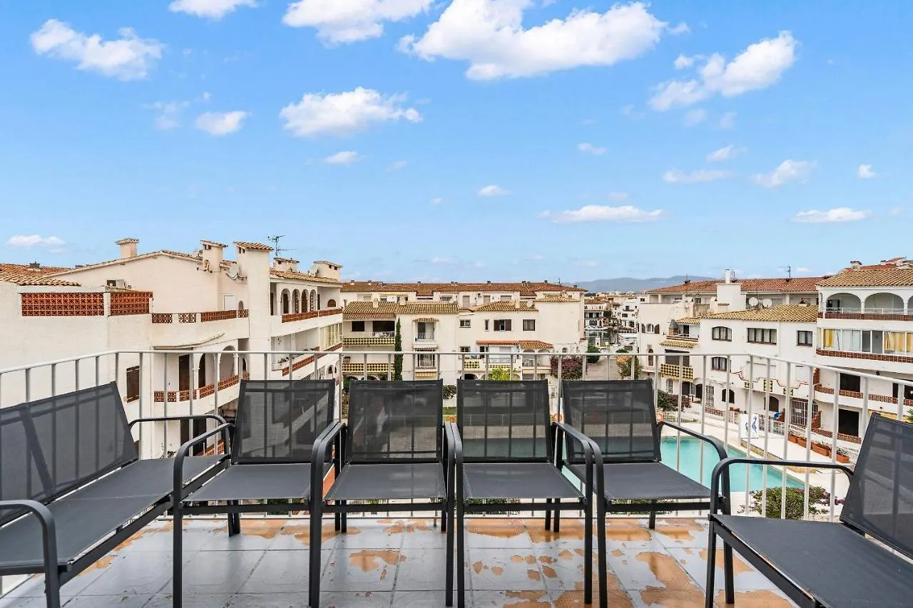 Welcs Apartamento 105 Emp Cerca Del Mar Empuriabrava 0*,  Spain